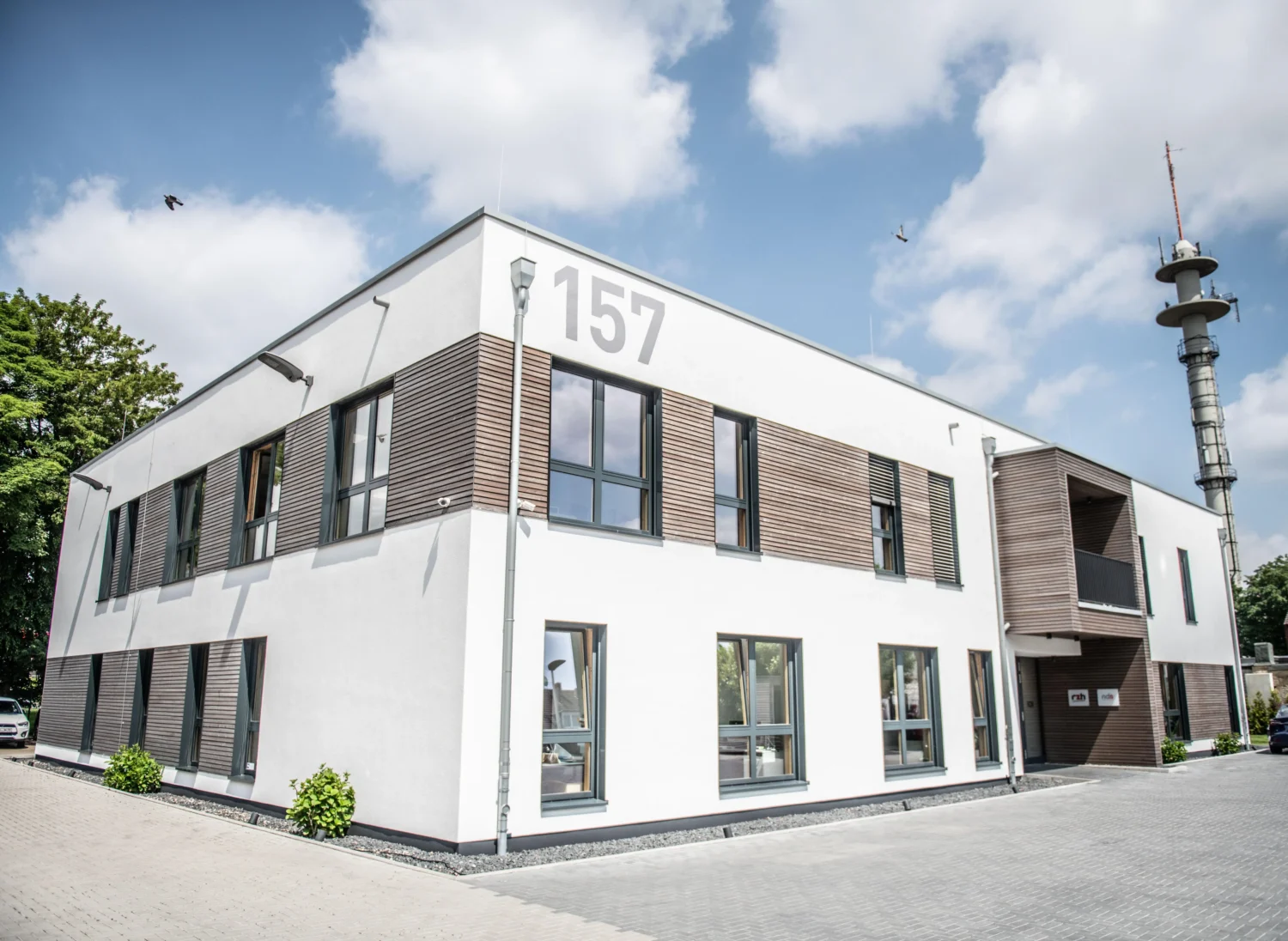 Firmengebäude, front